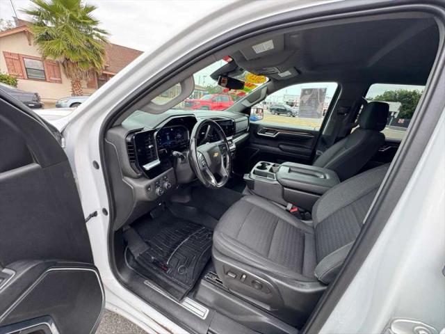 2023 Chevrolet Silverado 1500 4WD Crew Cab Standard Bed LT