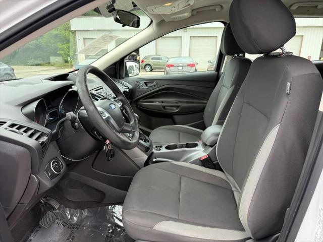 2016 Ford Escape S
