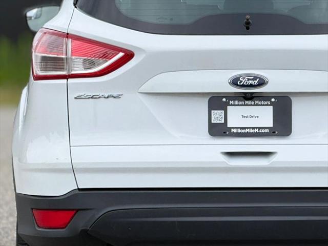 2016 Ford Escape S