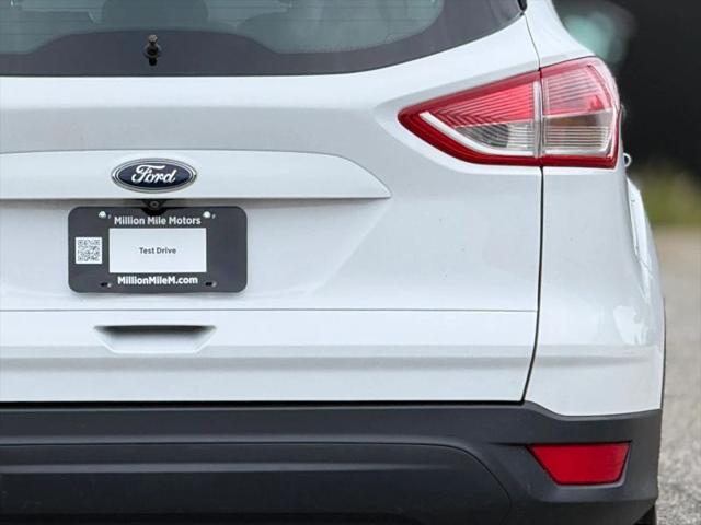 2016 Ford Escape S