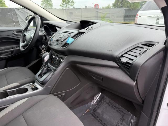 2016 Ford Escape S