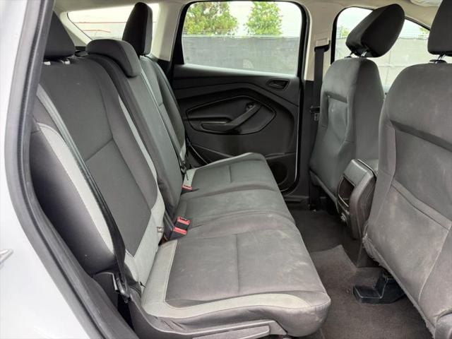 2016 Ford Escape S
