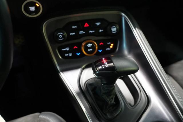 2017 Dodge Challenger 392 Hemi Scat Pack Shaker