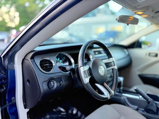 2010 Ford Mustang V6
