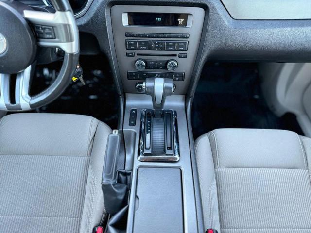 2010 Ford Mustang V6