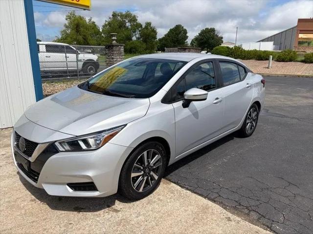 2021 Nissan Versa SV Xtronic CVT