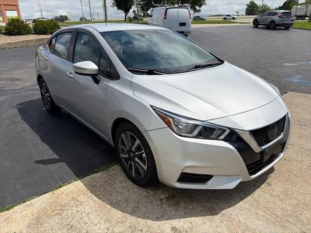 2021 Nissan Versa SV Xtronic CVT
