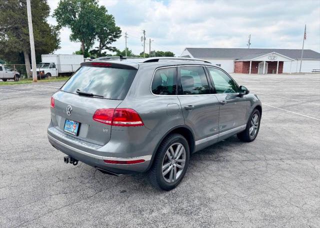 2016 Volkswagen Touareg VR6 Lux