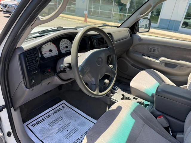 2002 Toyota Tacoma Base V6