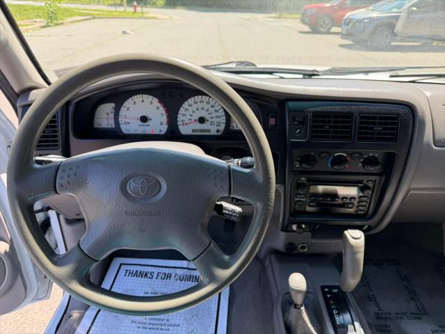 2002 Toyota Tacoma Base V6