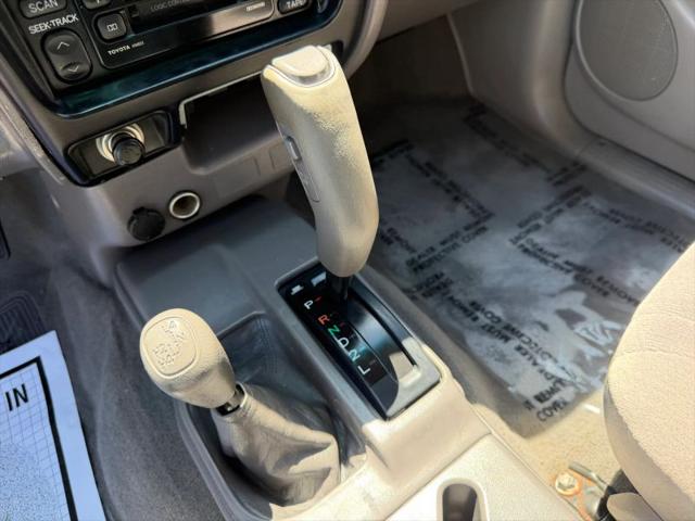 2002 Toyota Tacoma Base V6