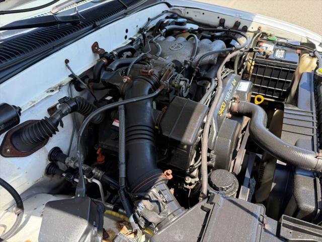 2002 Toyota Tacoma Base V6