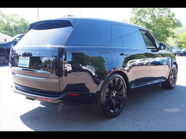 2025 Land Rover Range Rover P530 SE 7 Seat