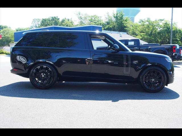 2025 Land Rover Range Rover P530 SE 7 Seat