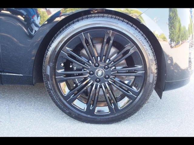 2025 Land Rover Range Rover P530 SE 7 Seat