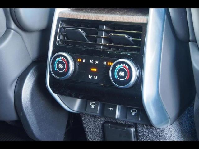 2025 Land Rover Range Rover P530 SE 7 Seat