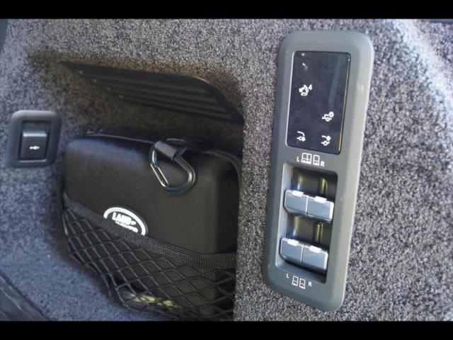 2025 Land Rover Range Rover P530 SE 7 Seat