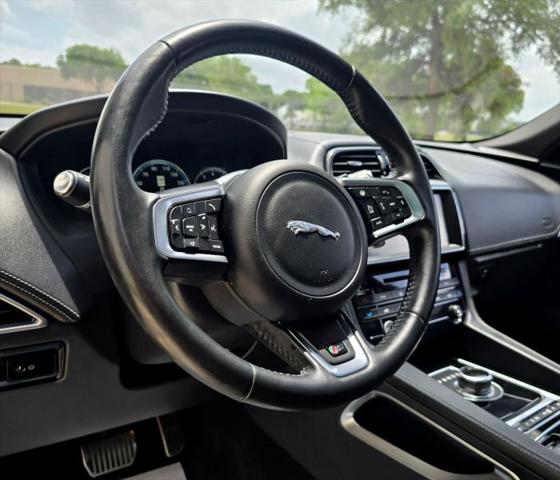 2017 Jaguar F-PACE S