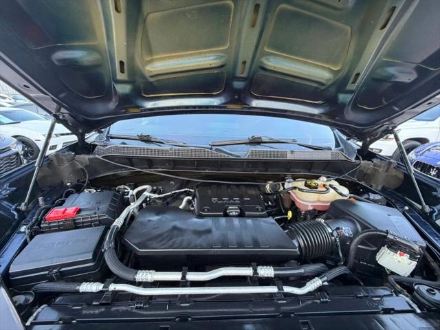 2022 Chevrolet Silverado 1500 4WD Crew Cab Short Bed Custom