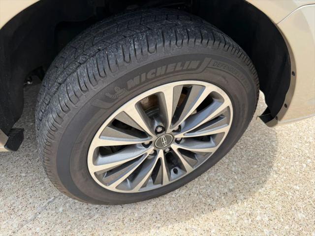 2017 Lincoln Navigator Select