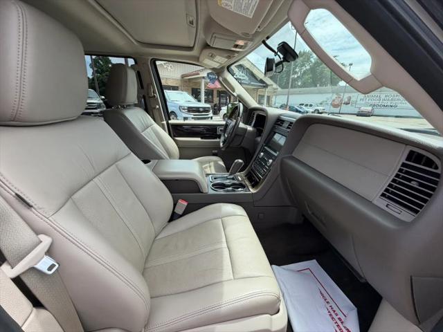 2017 Lincoln Navigator Select