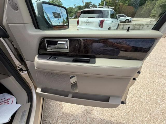 2017 Lincoln Navigator Select