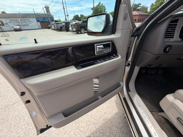 2017 Lincoln Navigator Select