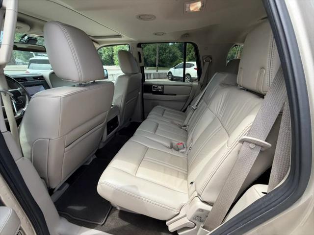2017 Lincoln Navigator Select