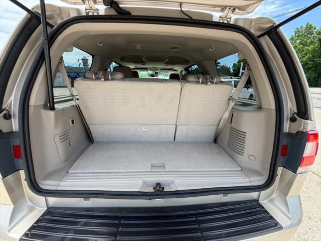 2017 Lincoln Navigator Select