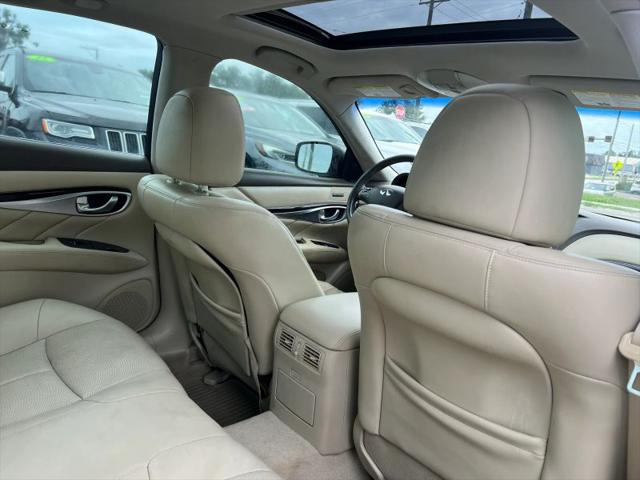 2012 INFINITI M37 M37