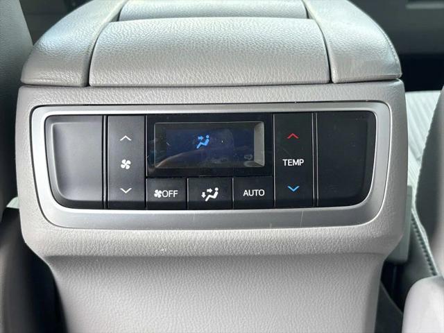 2017 Toyota Highlander LE Plus