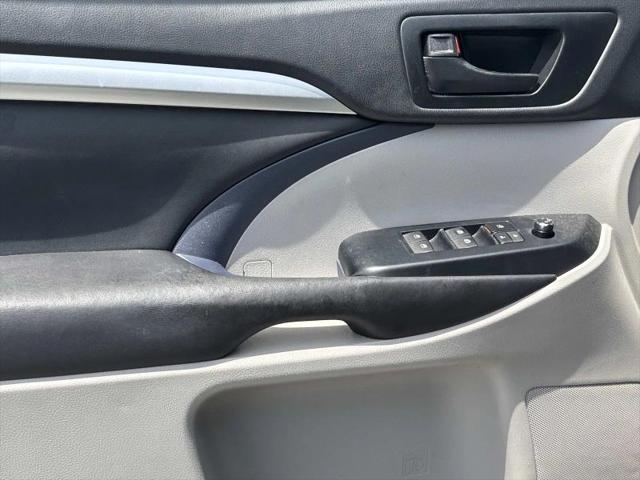2017 Toyota Highlander LE Plus