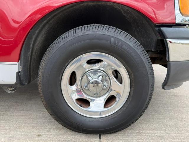 2002 Ford F-150 Base