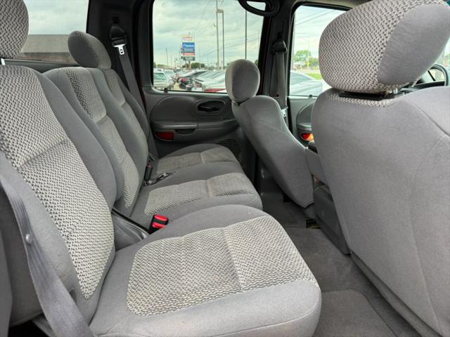 2002 Ford F-150 Base