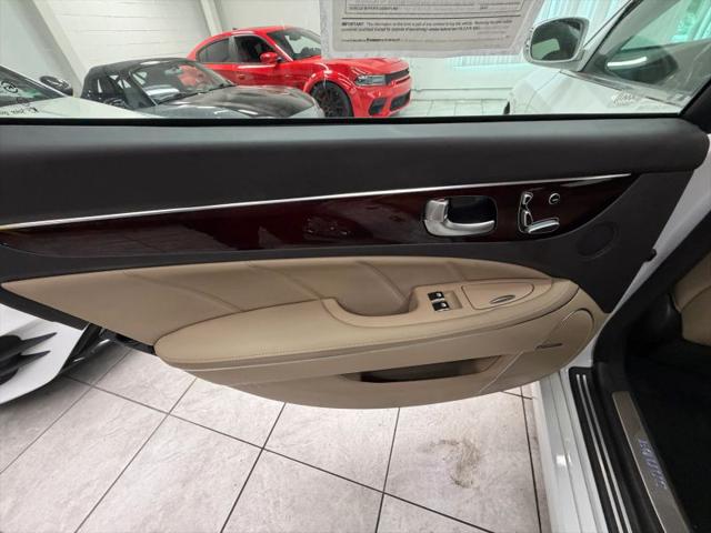 2012 Hyundai Equus Signature