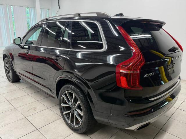 2016 Volvo XC90 T6 Momentum