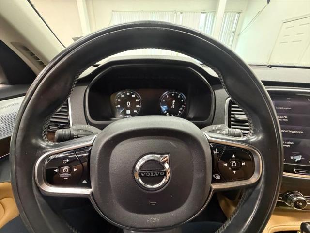 2016 Volvo XC90 T6 Momentum