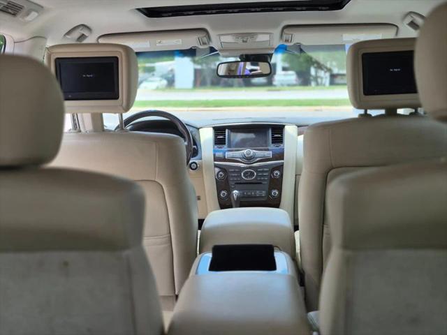 2017 INFINITI QX80 Signature
