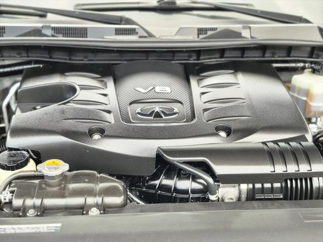 2017 INFINITI QX80 Signature