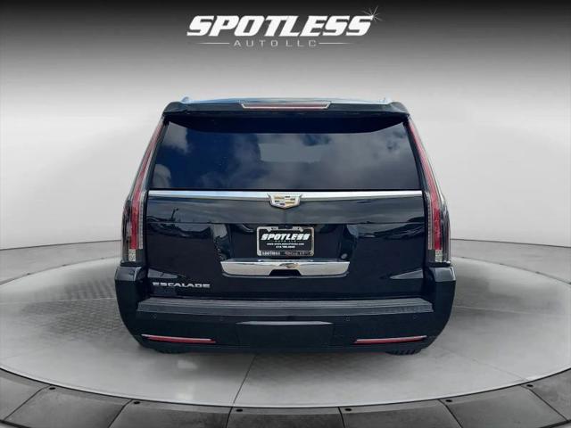 2017 Cadillac Escalade ESV Luxury