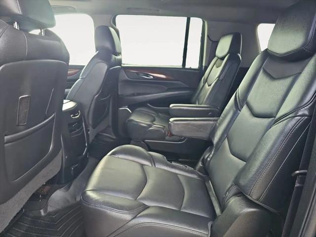 2017 Cadillac Escalade ESV Luxury