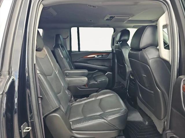 2017 Cadillac Escalade ESV Luxury