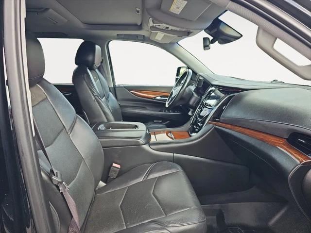 2017 Cadillac Escalade ESV Luxury