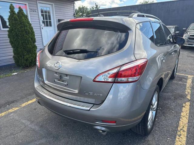 2011 Nissan Murano LE