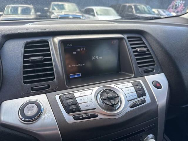2011 Nissan Murano LE