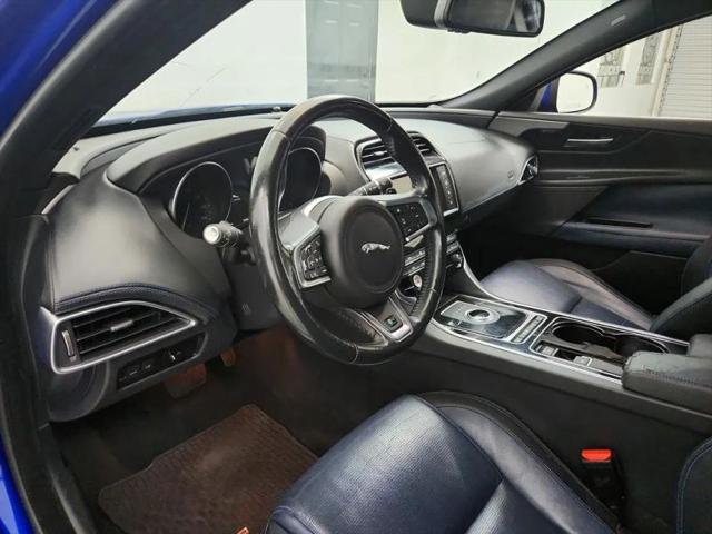 2017 Jaguar XE 35t R-Sport