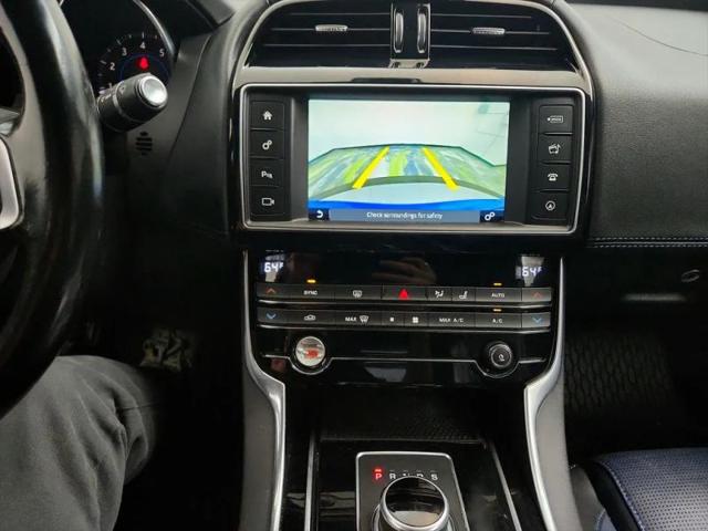 2017 Jaguar XE 35t R-Sport