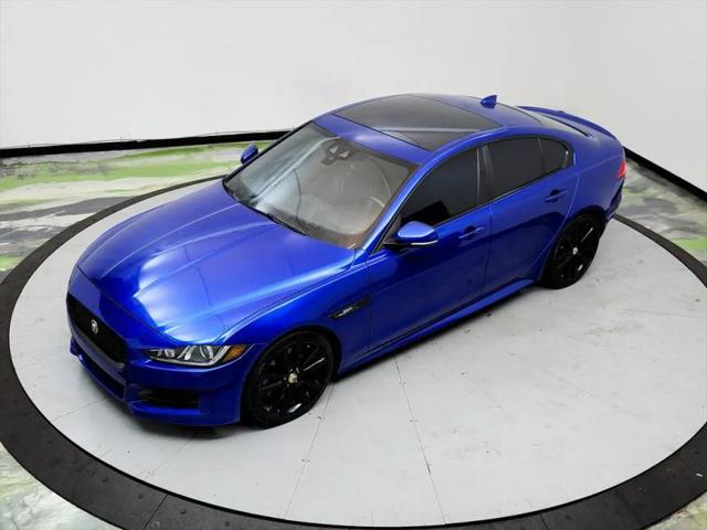 2017 Jaguar XE 35t R-Sport