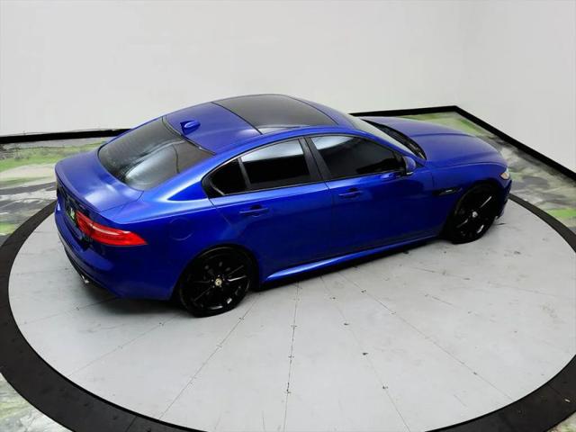 2017 Jaguar XE 35t R-Sport