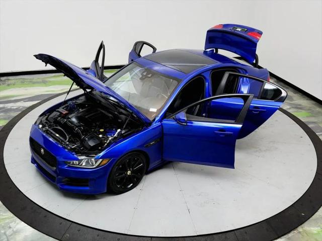 2017 Jaguar XE 35t R-Sport